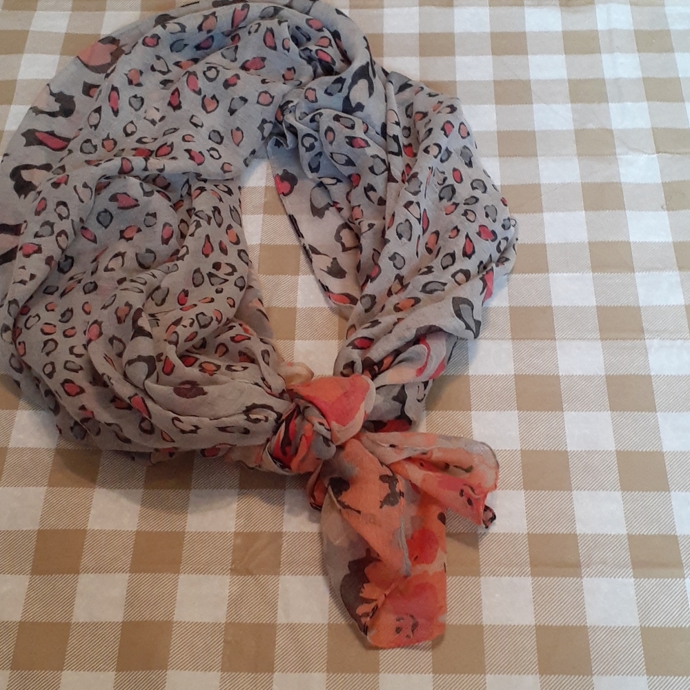 Scarf